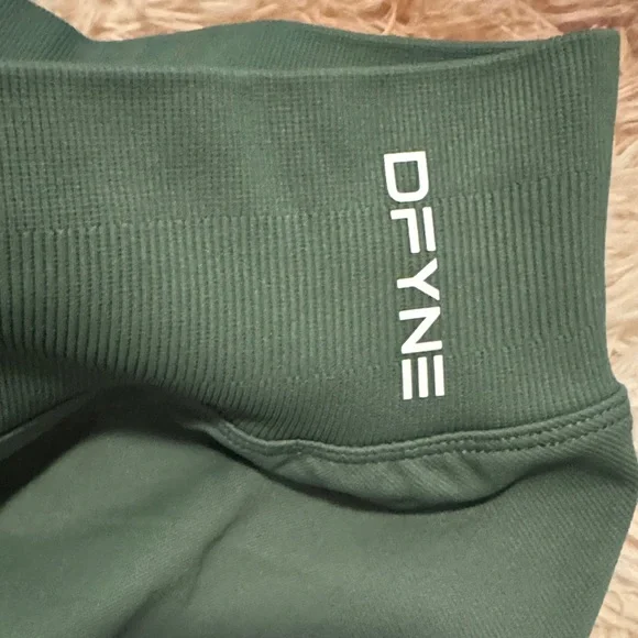 DFYNE Green Spandex Butt-Lifting Leggings - Picture 2 of 4